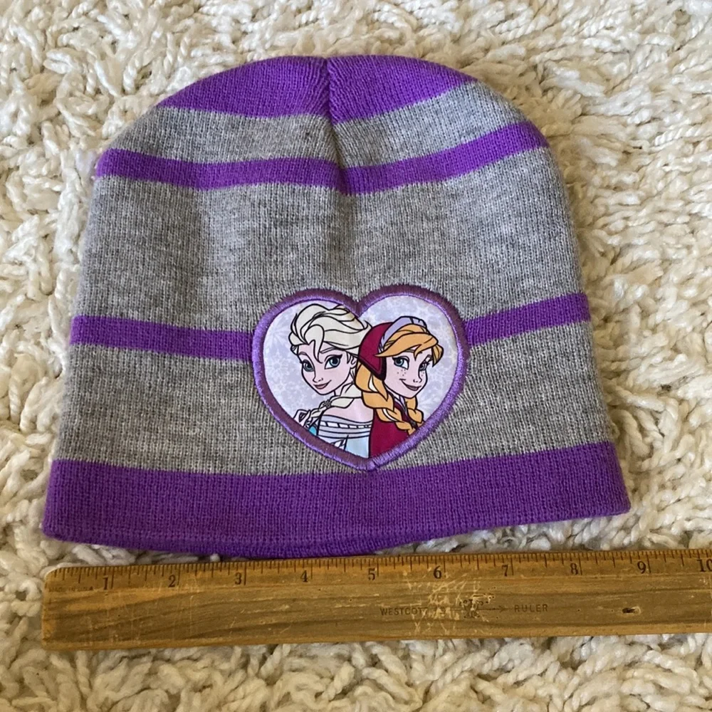 Disney Frozen Elsa Anna Winter Beanie Hat Girl Heart Purple